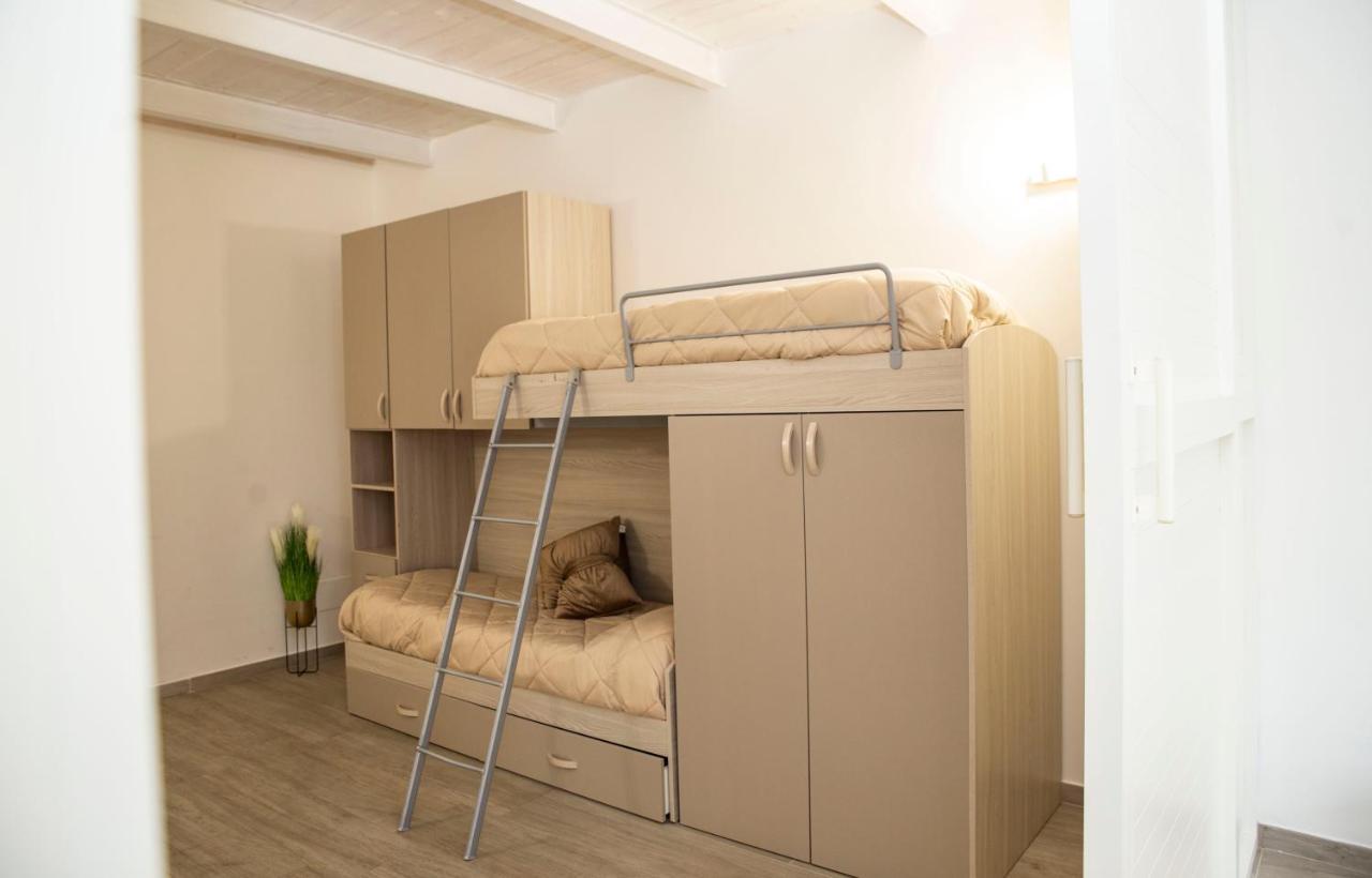 פורטו צ'זראו Casa Vacanze Capitano מראה חיצוני תמונה