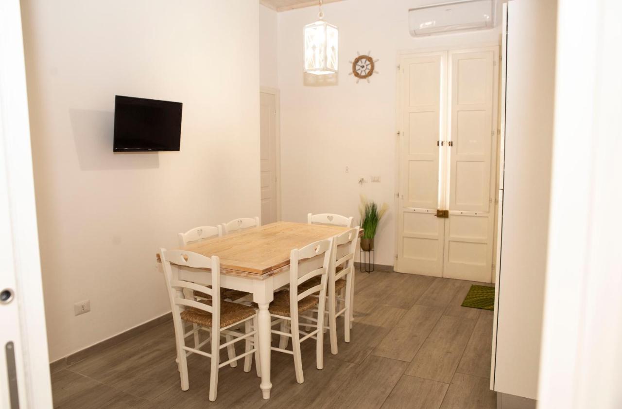 פורטו צ'זראו Casa Vacanze Capitano מראה חיצוני תמונה