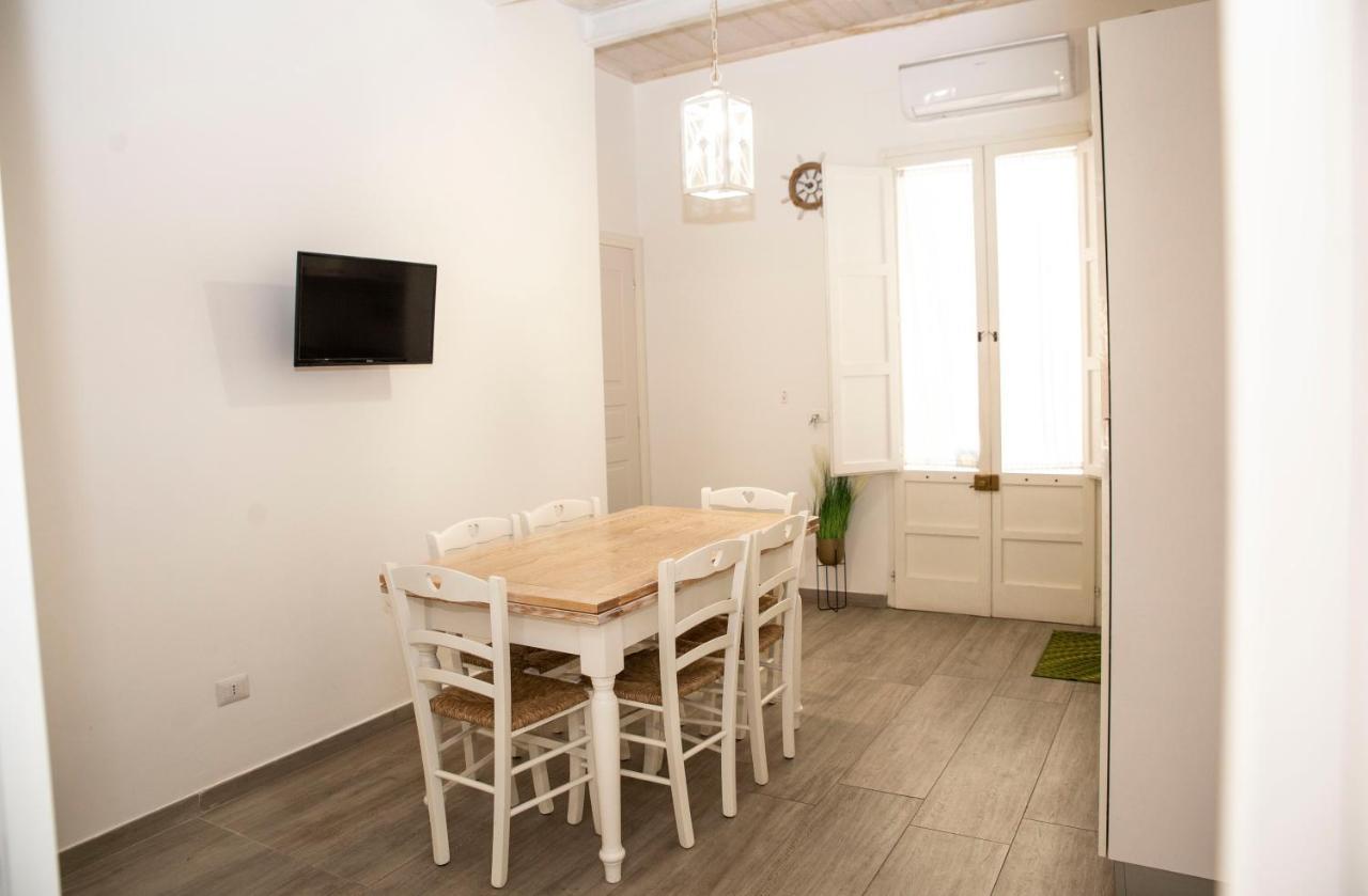 פורטו צ'זראו Casa Vacanze Capitano מראה חיצוני תמונה